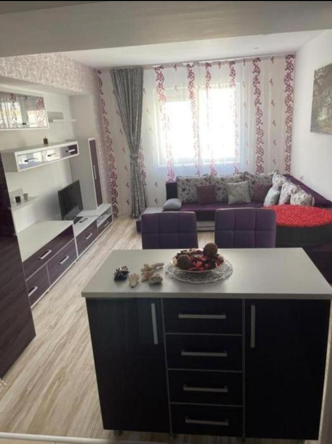 Appartamento Marcy Apartament Bucarest Esterno foto