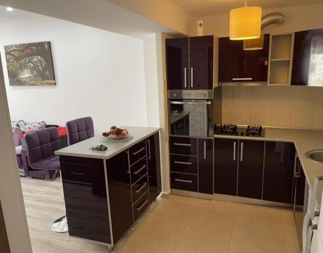 Appartamento Marcy Apartament Bucarest Esterno foto