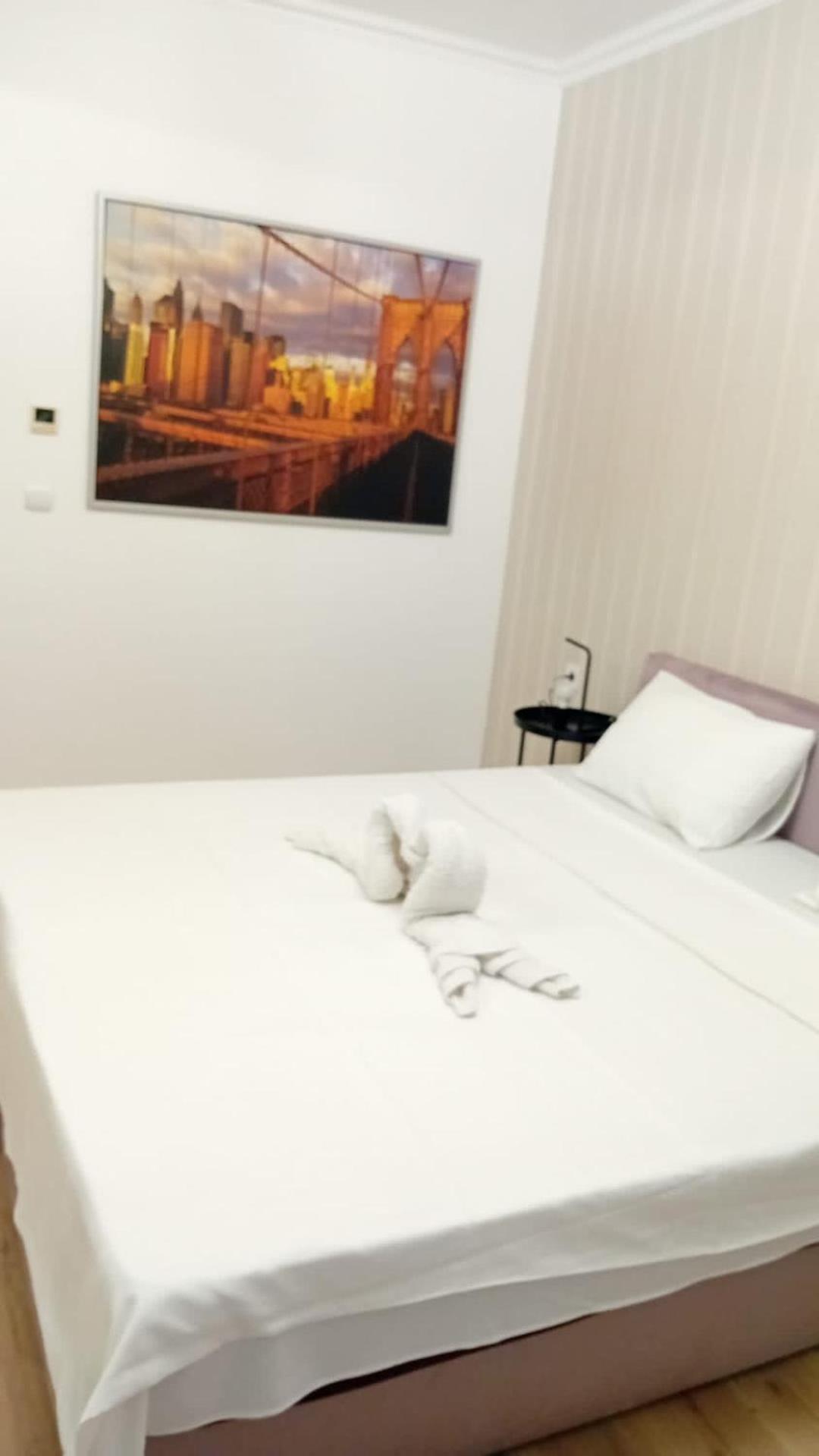 Appartamento Marcy Apartament Bucarest Esterno foto